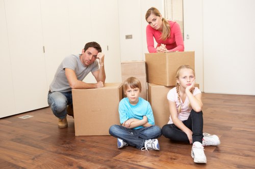 Flexible self storage in Chiswick for home and office space